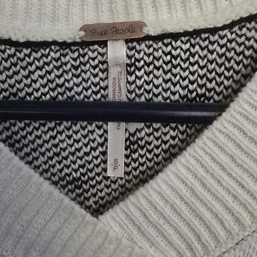 NWT Free People Patterned Easy Street Vest. Size Small. $78 Retail. - Picture 6 of 8